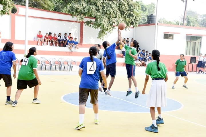 Girls High School and College-Sports