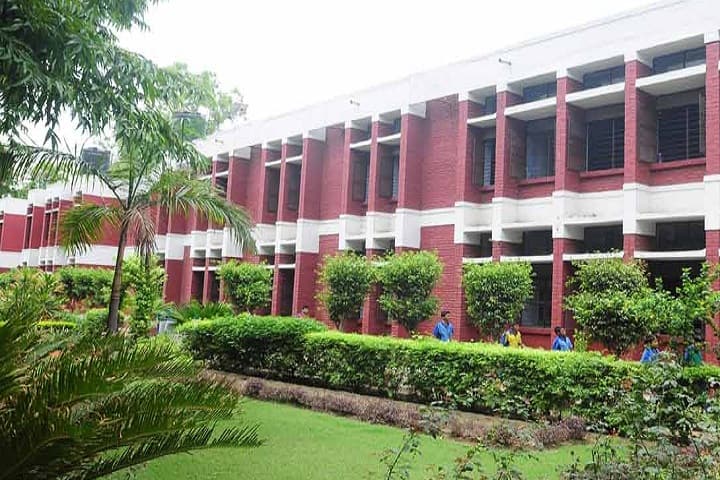 Ingraham Institute English School-Campus view