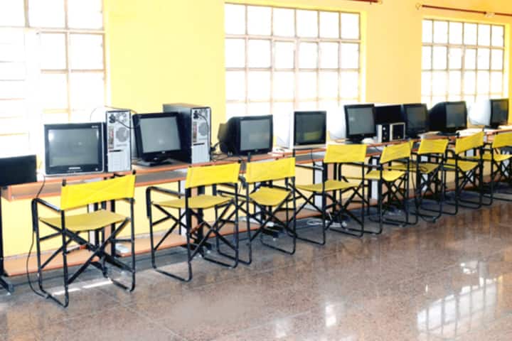 Campus School-Computer Lab