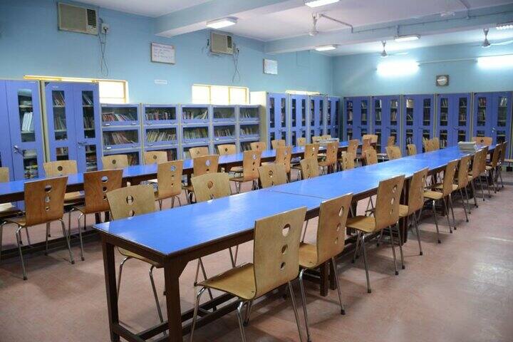 Seth Anandram Jaipuria School-Library