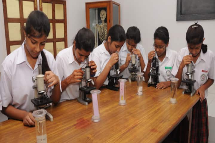 Huddard High School-Biology Lab