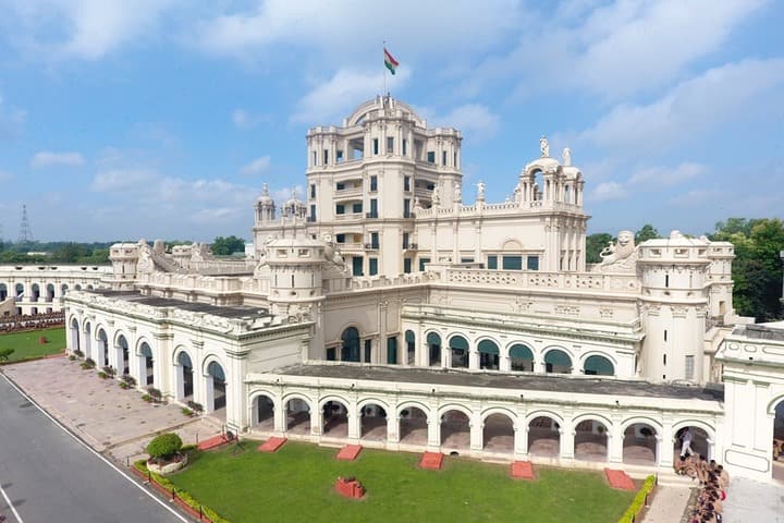 La Martiniere College-School View