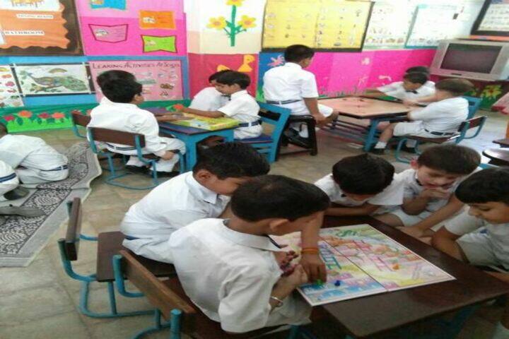 Colvin Taluqdars College-Indoor Games