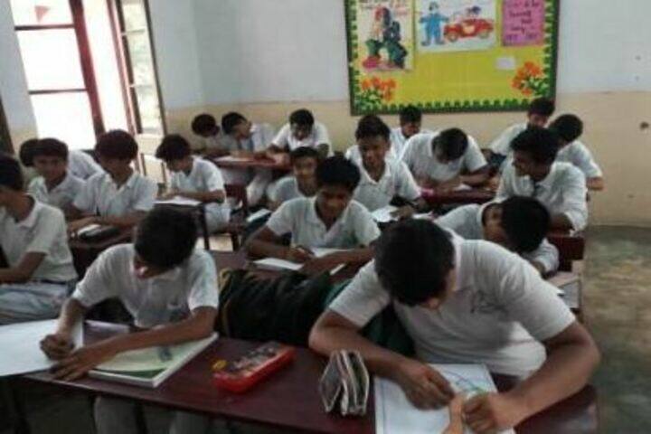Colvin Taluqdars College-Poster Making