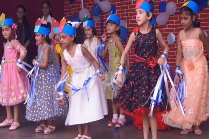 St Teresas Day School-Junior Dance