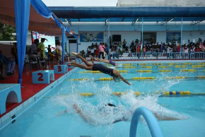 City Montessori Inter College-Swimming