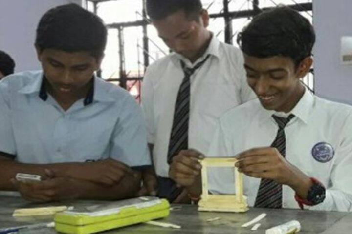 City Montessori Inter College-Photo Frame Preperation