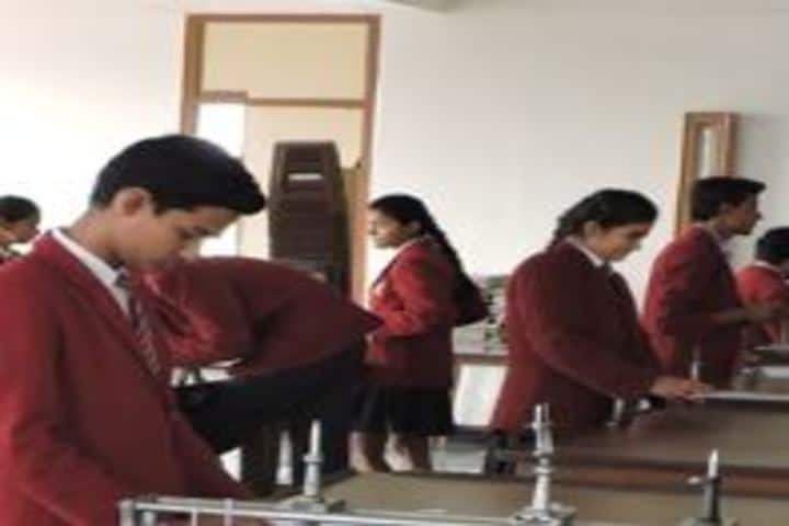 Dr Virendra Swarup Education Centre-Physics Lab