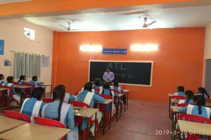 Govt Girls Higher Sec School Surguja-Classroom
