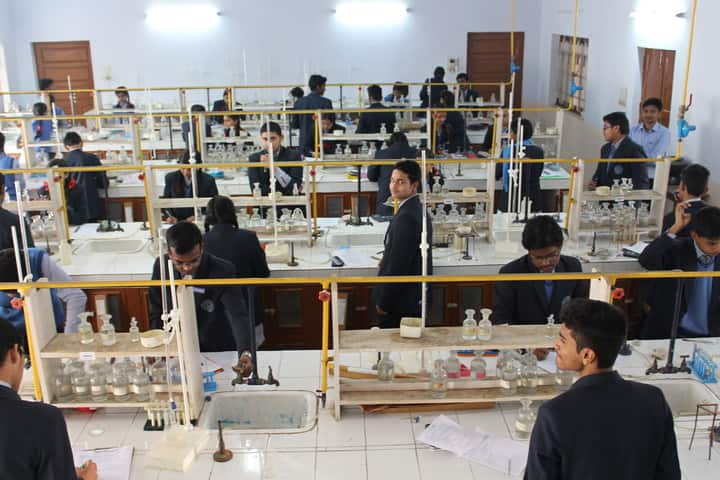 St Basils High School-Lab