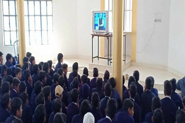 Margaret Leask Memorial English School-Class