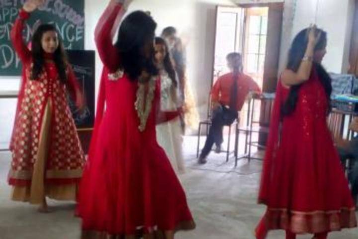 Cambridge Public School-Dance Compitition