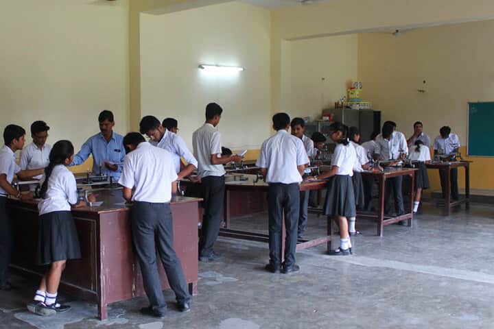 Dr Virendra Swarup 21St Century School-Physics Lab