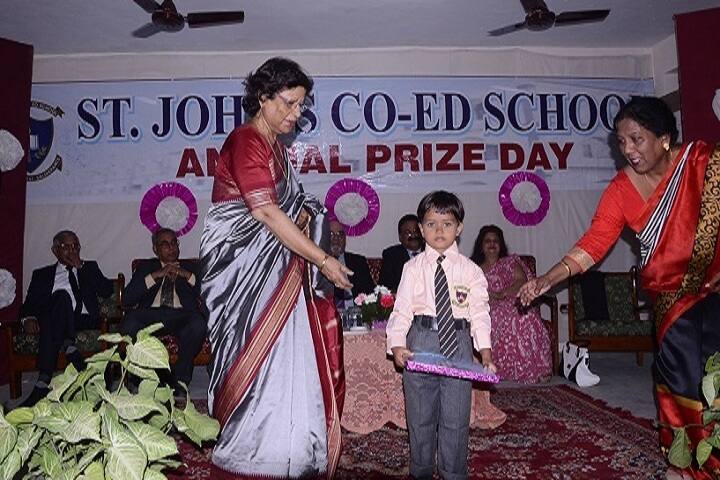 St JohnS Co Ed School-Others prize
