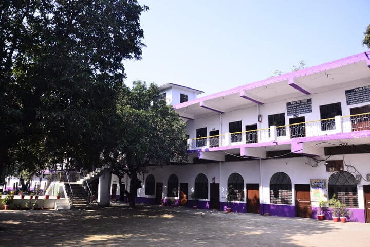 Barrows Blue Bells School-School Building