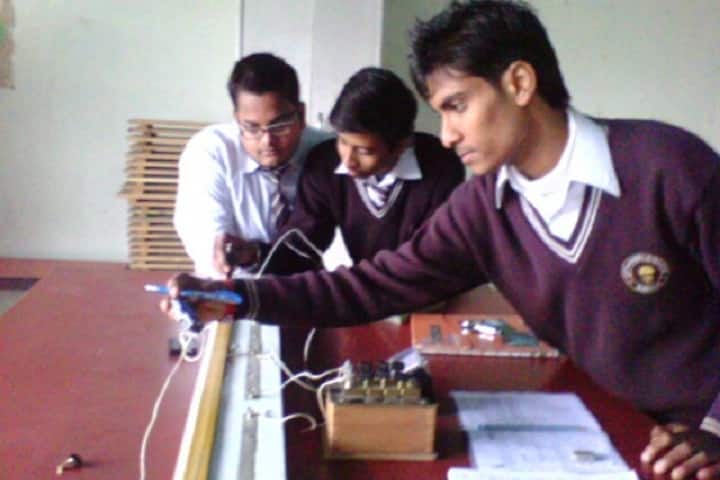 City Model College-Physics Laboratory