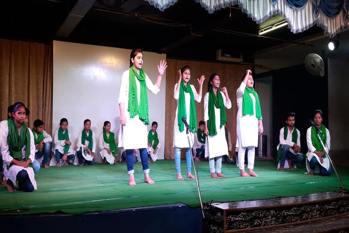 Benhur High School-Group Singing