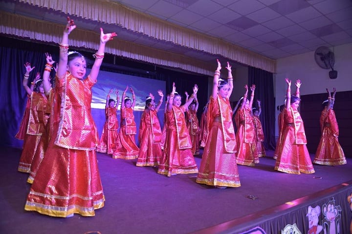 I P E M International School-Dance