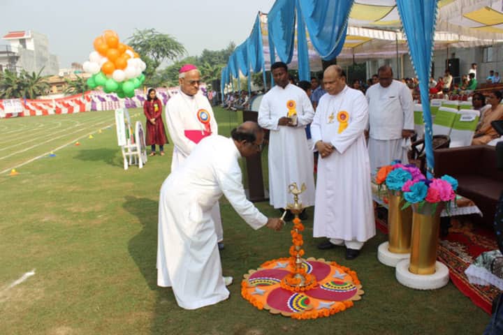 Jesus And Mary Convent School - Sports Day