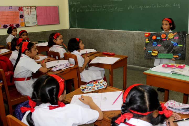 Convent of Jesus and Mary High School - Classroom