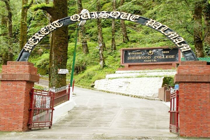 Sherwood College-School Entrance
