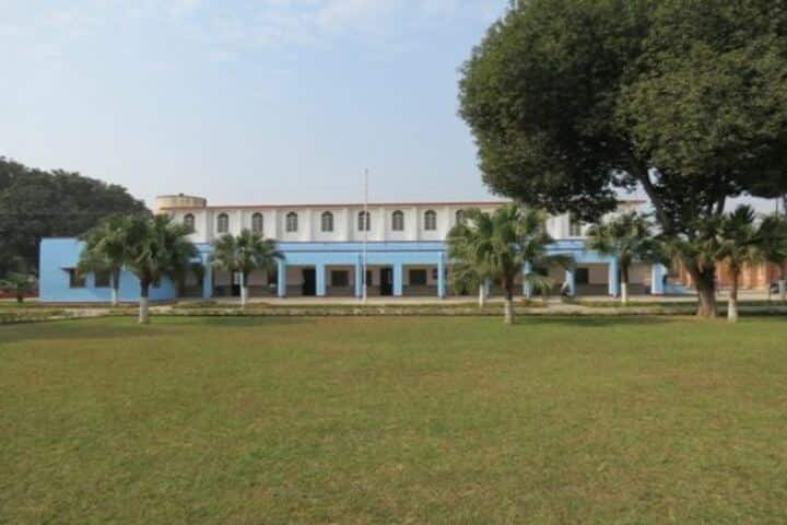 Seventh Day Adventist Inter College-School Building
