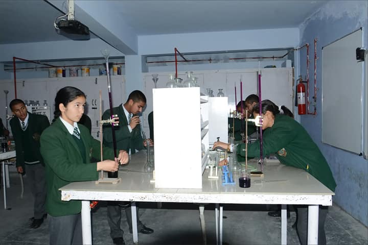 Koormanchal Academy-Chemistry Lab