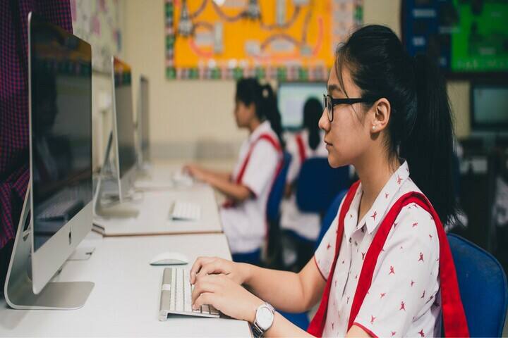 Hopetown Girls School - Computer Lab