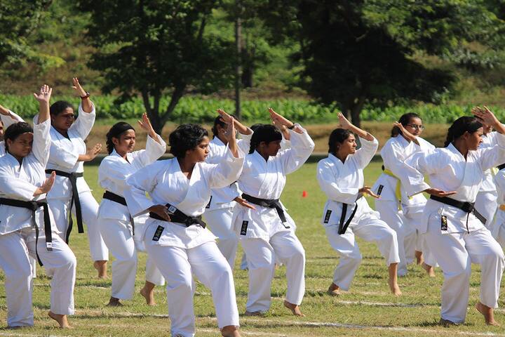 Hopetown Girls School - Karate