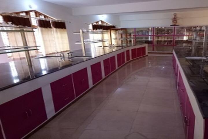Carmel School - Biology Lab