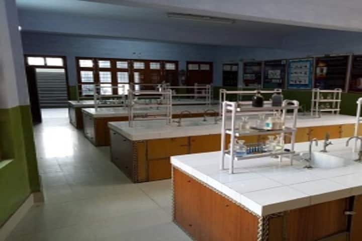 Carmel School - Chemistry Lab