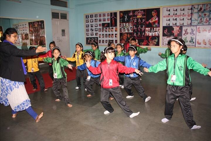 Carmel School - Dance