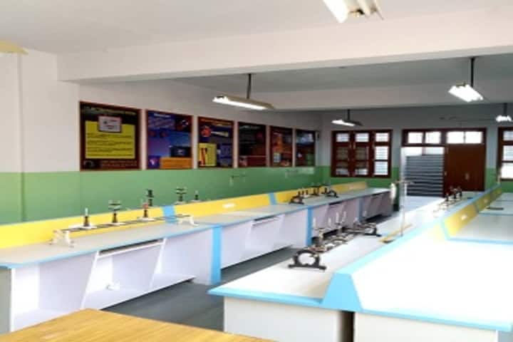 Carmel School - Physics Lab
