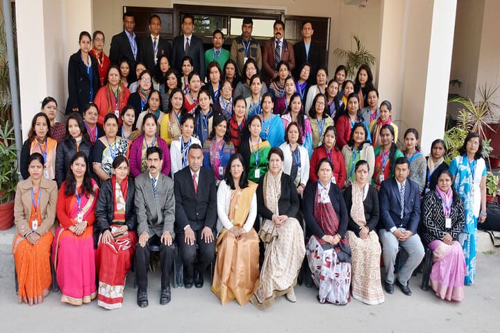 New Doon Blossoms School-Staff Group Photo