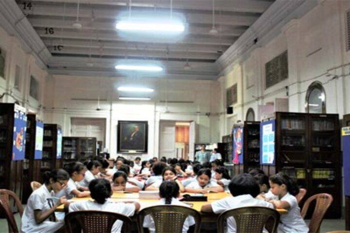 La Martiniere For Girls-Library