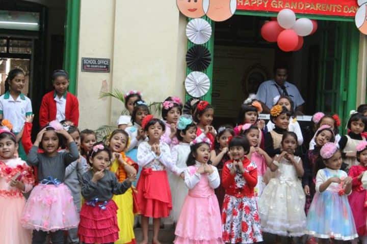 Loreto Day School-Grand Parents Day