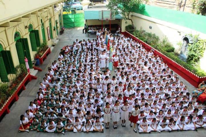Loreto Day School-Investiture