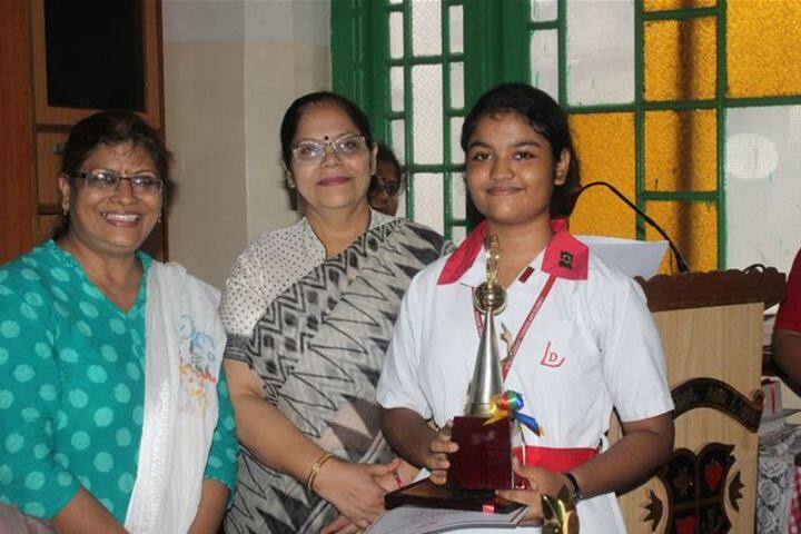 Loreto Day School-Prize Distribution