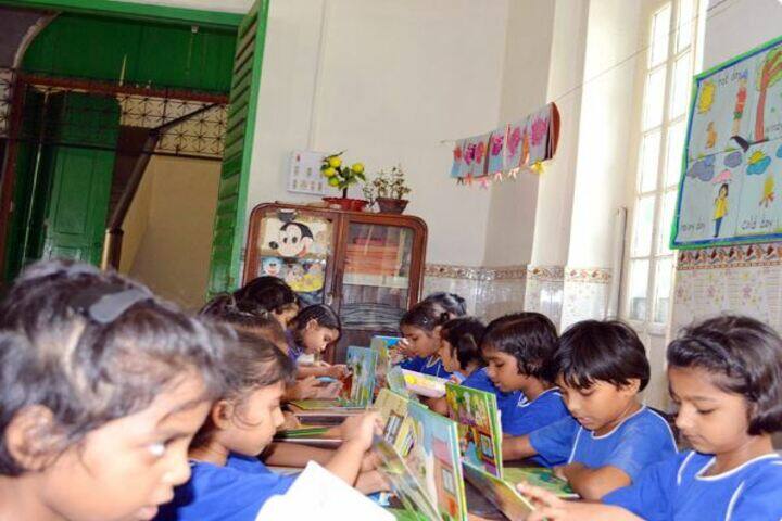 Loreto Convent-Junior Library