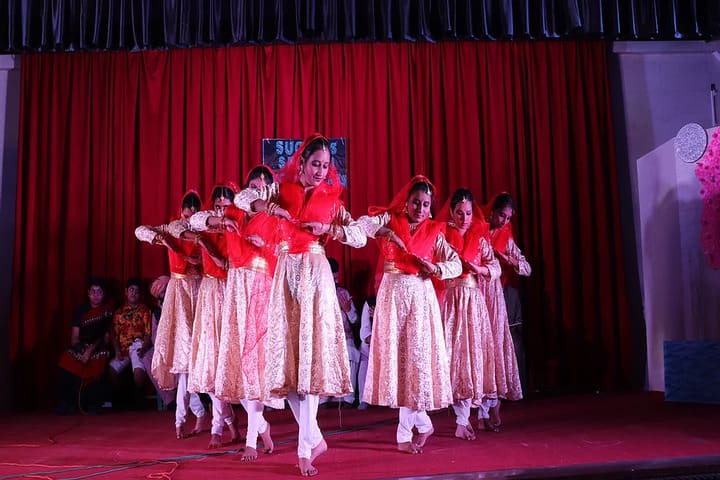 Grace Ling Liang English School-Dance