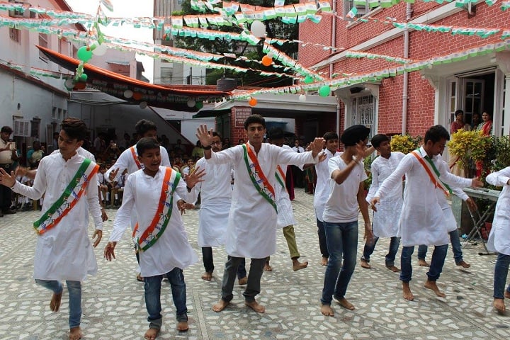 Seventh Day Adventist Senior Secondary School-Dance
