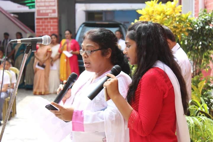 Seventh Day Adventist Senior Secondary School-Singing