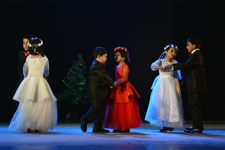 South End Centre School English Medium School-Dance