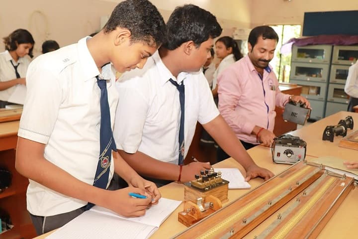 Holy Rock School-Physics Lab