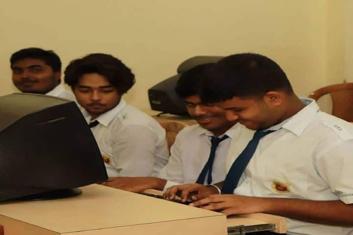 Holy Rock School-Computer Lab