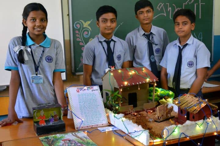 Tribeni Tissues Vidyapith-Exhibition