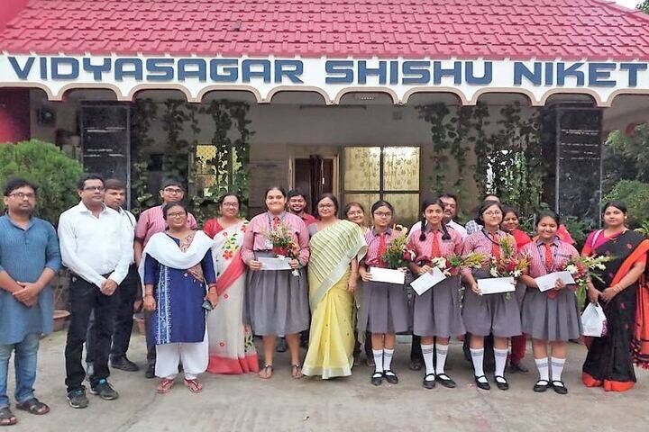 Vidyasagar Shishu Niketan-Prize