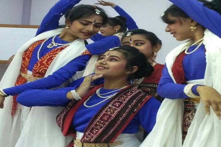 Vidyasagar Shishu Niketan-Traditional Dance