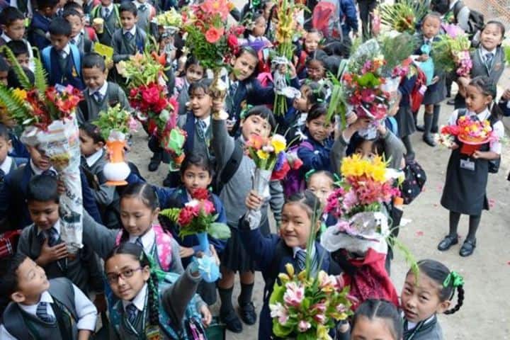Gyanoday Niketan-Flower Arrangements