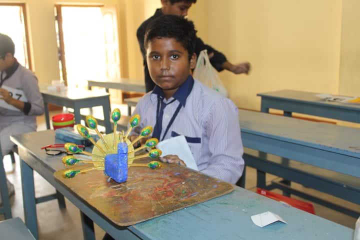 Holy Cross School-Art And Craft